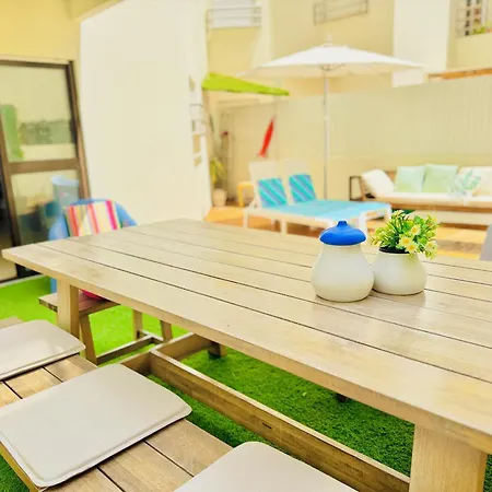 아파트 Terrace, By Caparica *